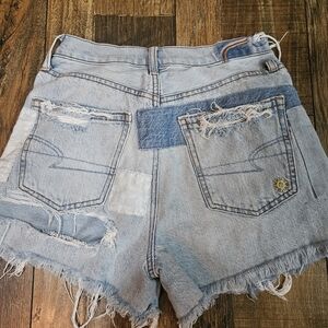 American Eagle Women's High Waist Frayed Hem‎ Festival Jeans Shorts. Size 2
